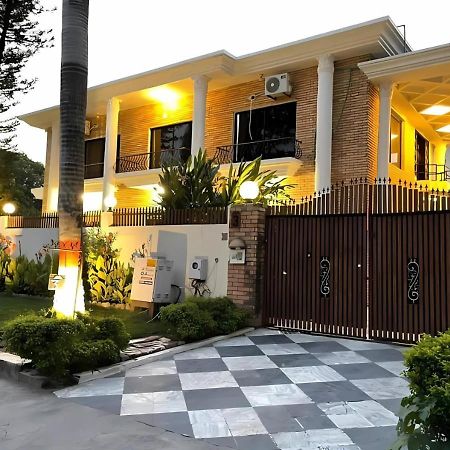 Infinity Villa Islamabad Exteriör bild